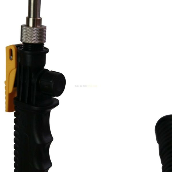 Twisted hose with sprayer