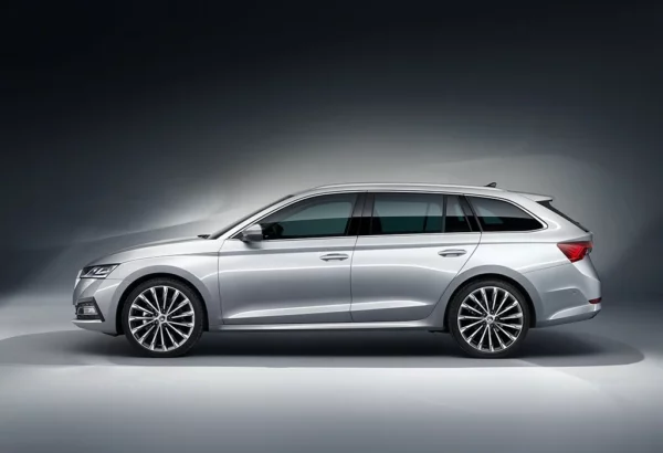 Precut tint film kit for Skoda Octavia Break from 2020-2024