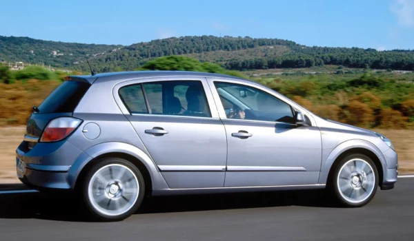 Precut Tint Film Kit For Opel Astra 5 Doors From 2005 2009 Precut tint film kit for Opel Astra 5 Doors from 2005-2009