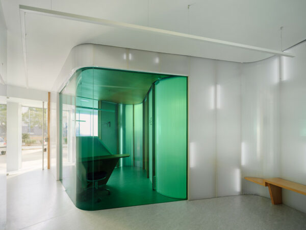 Clinica Estrems By Raum 4142 Foto Luis Diaz Diaz 07 Windows Color – mint green – Sale by the meters